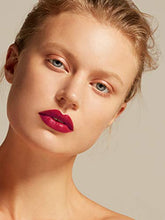 Carica l'immagine nel visualizzatore di Gallery, FIND - Beaming Berry (Rossetto effetto matte n.7 + Lucidalabbra n.1) - Ilgrandebazar