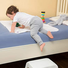 Carica l'immagine nel visualizzatore di Gallery, ClevaMama Traversa Salvamaterasso Lavabile, Traversine Neonato Bianco - Ilgrandebazar