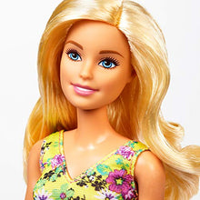 Carica l&#39;immagine nel visualizzatore di Gallery, Barbie- Armadio Fashionistas Rosa con Accessori, Bambola Inclusa, Giocattolo... - Ilgrandebazar
