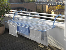 Carica l'immagine nel visualizzatore di Gallery, GIMI Brezza Extend Stendibiancheria da Balcone, Stendino 192 x 55 x 30 cm - Ilgrandebazar