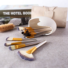 Carica l'immagine nel visualizzatore di Gallery, Pennelli Make Up, Vander 24 pezzi Set di pennelli professionali per trucco...