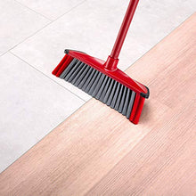 Carica l'immagine nel visualizzatore di Gallery, Vileda 3Action Scopa per Interni, con 3 Diverse Setole, Cattura Rosso-grigio