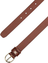 Carica l'immagine nel visualizzatore di Gallery, Tommy Hilfiger Donna Cintura Essential Effortless 2,5 cm Cintura in Pelle, Marrone (Winter Cognac), 95 cm