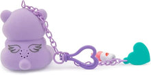 Carica l'immagine nel visualizzatore di Gallery, Coccolotti Love&amp;Tell 4ever - Orsetto Lilla, Con Funzione Registrazione e Portachiavi Charm, Animali Interattivi Giocattolo,Per Bambini 4 Anni +, Giochi Preziosi