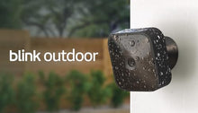 Carica l&#39;immagine nel visualizzatore di Gallery, Blink Outdoor | Videocamera di sicurezza da esterno in HD, senza fili, resistente alle intemperie, batteria autonomia 2 anni, rilevazione movimento, compatibile con Alexa | 1 videocamera