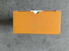 Carica l'immagine nel visualizzatore di Gallery, YIKANWEN Montessori Busy Board giocattolo da 1 2 3 anni, giocattolo in legno con musica e 10 LED interruttore della luce, giocattolo educativo sensoriale per neonati e ragazzi a partire da 1 2 3 4