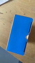 Carica l'immagine nel visualizzatore di Gallery, Pmgud Busy Board Montessori Activity Board a Partire da 1 Anno Giocattolo Montessori in Legno con 8 interruttori, 15 luci a LED, 6 musiche per Neonati e Bambini Piccoli Educazione sensoriale