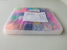 Carica l&#39;immagine nel visualizzatore di Gallery, Uolifrem Elastici per Braccialetti Bambini, 29 Colori Elastici Braccialetti Kit, Fai Da Te Loom Bands Kit con Accessori，Starter kit di elastici, Regalo per Ragazze e Ragazzi