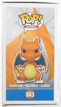 Carica l'immagine nel visualizzatore di Gallery, Funko Pop! Games: Pokemon - Charizard - Figura in Vinile da Collezione - Idea Regalo - Merchandising Ufficiale - Giocattoli per Bambini e Adulti - Video Games Fans - per i Collezionisti