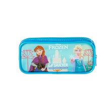 Carica l'immagine nel visualizzatore di Gallery, Lip Smacker Frozen Lip Gloss Set, Set di Trucchi Frozen per Bambina, con 4 Lucidalabbra Colorati e una Pochette Frozen della Collezione Winter Wonderland Celebration per un Look da Principessa Disney