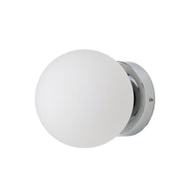 Carica l'immagine nel visualizzatore di Gallery, Alpinaluz Applique murale e lampada da soffitto nordica minimalista, paralume a forma di sfera in vetro opale fatto a ma