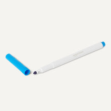 Carica l'immagine nel visualizzatore di Gallery, Amazon Basics, Confezione da 40 pennarelli lavabili a punta maxi, colori assortiti