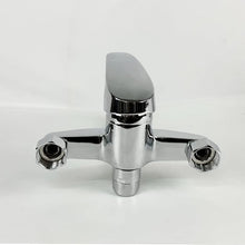 Carica l'immagine nel visualizzatore di Gallery, SQUADO Rubinetto a parete da cucina miscelatore monocomando, Regolazione Acqua Calda e Fredda, Girevole a 360°