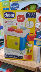 Chicco Cubo Incastra e Martella 2 in 1, Gioco Educativo per Bambini 10 Mesi - 3 Anni, con 4 Forme Geometriche, 2 Sfere e Martello Giocattolo, Multiattività