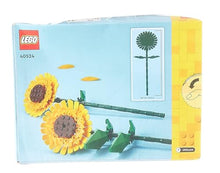 Carica l&#39;immagine nel visualizzatore di Gallery, LEGO Girasoli Set di Fiori Finti per Bambine e Bambini da 8 Anni, Bouquet da Esporre come Accessorio per la Camera da Letto o come Decorazione di Casa, Regalo per Ragazza, Ragazzo, Lei o Lui 40524