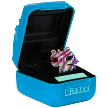 Carica l&#39;immagine nel visualizzatore di Gallery, Bitzee, Versione Magicals, Cucciolo Digitale e Interattivo, Animale Elettronico Virtuale da Accudire e Crescere, Reagisce al Tuo Tocco, 20 Personaggi Collezionabili, Giochi per Bambini, 5+ Anni