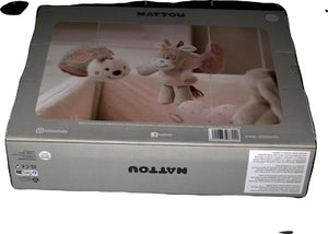 Nattou Giostrina musicale, Nina, Jade e Lili, Melodia "La-Le-Lu", 37 x 31 x 9 cm, Beige/Rosa/Bianco, 987240