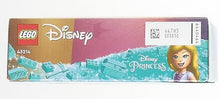 Carica l&#39;immagine nel visualizzatore di Gallery, LEGO Disney Princess Rapunzel Rotante, Giocattolo da Costruire con Mini Bambolina in Abito di Diamante e Pascal, Giochi per Bambine e Bambini da Collezione 43214