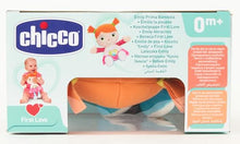 Carica l'immagine nel visualizzatore di Gallery, Chicco - Gioco Emily Prima Bambola, Pupazzo con Materiali Morbidi e Imbottitura, Sonaglio, Lavabile in Lavatrice, 0 Mesi+