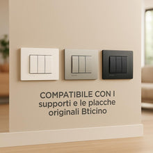 Carica l'immagine nel visualizzatore di Gallery, Invertitore 1P 16A Unipolare Colore Nero Compatibile Con Bticino Living International/LIGHT