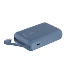 Carica l'immagine nel visualizzatore di Gallery, Belkin BoostCharge Power Bank 10000mAh con Cavo USB-C Integrato - Blu