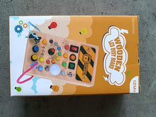 Carica l'immagine nel visualizzatore di Gallery, YIKANWEN Montessori Busy Board giocattolo da 1 2 3 anni, giocattolo in legno con musica e 10 LED interruttore della luce, giocattolo educativo sensoriale per neonati e ragazzi a partire da 1 2 3 4