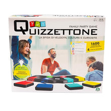 Carica l'immagine nel visualizzatore di Gallery, Giochi Preziosi Quizzettone, Gioco da Tavolo Interattivo con Console LED, Carte Multilivello e Pedine, Gioco in Scatola per Tutta la Famiglia e Amici con 200 Carte, 1600 domande e 4 Difficoltà