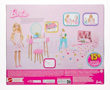 Carica l&#39;immagine nel visualizzatore di Gallery, Barbie - Set Camera da letto di Barbie, include una bambola in pigiama rosa e pantofole, un gattino, letto, specchiera e comodino, 20+ accessori a tema, giocattolo per bambini, 3+ anni, HPT55