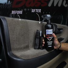 Carica l'immagine nel visualizzatore di Gallery, Pulisce la tappezzeria in tessuto e Alcantara per sedili e tappetini dell'auto, Detergente per interni auto Nuovo profumo - BassMotor Ultimate Interior 500ml + Spazzola