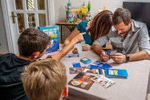 Carica l'immagine nel visualizzatore di Gallery, Rocco Giocattoli YAS Games - What Do You Meme Family - L'unico in Italiano