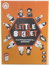 Carica l'immagine nel visualizzatore di Gallery, ATM Gaming LITTLE SECRET - Giochi da tavolo - Gioco di Bluff, creatività e di sospetto - Divertente gioco da tavolo per bambini e adulti - 10+Anni - Giochi di Società