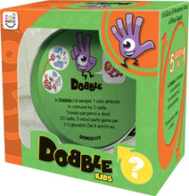 Carica l'immagine nel visualizzatore di Gallery, Asmodee: Dobble Kids, Gioco da Tavolo per Tutta la Famiglia, 2-5 Giocatori, 4+ Anni, Edizione in Italiano