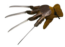 Carica l'immagine nel visualizzatore di Gallery, Rubie´s Freddy Krueger Glove