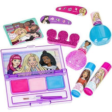 Carica l'immagine nel visualizzatore di Gallery, Barbie, Townley Girl Set con zaino con 12 prodotti per il trucco, con balsamo per labbra, smalto per unghie, lima per unghie, fiocchi per capelli e altri accessori, a partire dai 3 anni in su