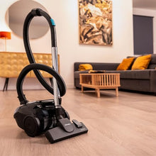 Carica l'immagine nel visualizzatore di Gallery, Cecotec Aspirapolvere con sacchetto da 2 L Conga Powerbag 2000, 800 W, Filtraggio ad Alta Efficienza, Tubo Telescopico in Metallo, Include Accessori adatti per Mobili e Angoli
