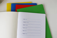 Carica l&#39;immagine nel visualizzatore di Gallery, Favorit cf.5 Quaderni A4, Copertina Monocolore, Rigatura Quadretti 5mm, Carta 80g/Mq, rosso, giallo, blu, verde, turchese
