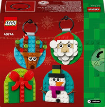 Carica l'immagine nel visualizzatore di Gallery, LEGO Selezione di Decorazioni di Natale - Gioco con 4 Addobbi da Appendere tra cui Babbo Natale, Pupazzo di Neve e Renna - Attività per la Famiglia - Regalo Natalizio per Bambine e Bambini 6+ - 40744