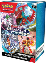 Carica l'immagine nel visualizzatore di Gallery, Confezione di buste dell’espansione Scarlatto e Violetto - Paradosso Temporale del GCC Pokémon (sei buste di espansione), edizione in italiano