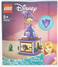 Carica l&#39;immagine nel visualizzatore di Gallery, LEGO Disney Princess Rapunzel Rotante, Giocattolo da Costruire con Mini Bambolina in Abito di Diamante e Pascal, Giochi per Bambine e Bambini da Collezione 43214