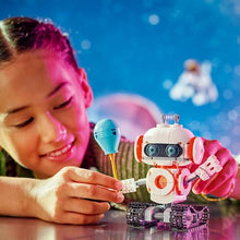 Carica l'immagine nel visualizzatore di Gallery, LEGO Creator 3 in 1 Robot Spaziale Giocattolo - Si Trasforma in Cane o in Razzo - Set di Costruzioni per Bambini, Bambine, Ragazzi e Ragazze da 8 Anni - Idea Regalo di Compleanno Creativa - 31164