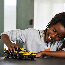 Carica l&#39;immagine nel visualizzatore di Gallery, LEGO Technic Bugatti Bolide, Kit di Costruzione Macchina Giocattolo da Corsa, Modellino Auto Supercar, Giochi per Bambini, Bambine, Ragazzi e Ragazze da 9 Anni, Idee Regalo da Collezione 42151