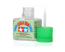 Carica l&#39;immagine nel visualizzatore di Gallery, Tamiya 87038 – Colla Extra liquida con Pennello applicatore, Bottiglietta da 40 ml