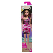Carica l&#39;immagine nel visualizzatore di Gallery, Barbie - Bambola bionda con capelli lisci, indossa un abito monospalla rosa e scarpe removibili con stampa del logo, giocattolo per bambini, 3+ anni, HRH07