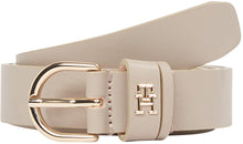 Carica l'immagine nel visualizzatore di Gallery, Tommy Hilfiger Donna Cintura Essential Effortless 2,5 cm Cintura in Pelle, Beige (Sandalwood), 70 cm