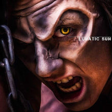 Carica l'immagine nel visualizzatore di Gallery, Funnylens 1 Coppia di lenti a contatto annuali colorate Giallo Nero Crazy Fun bordo colorato tema “Lunatic Sun”, con por