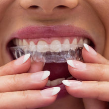 Carica l'immagine nel visualizzatore di Gallery, Dulac - Bite Dentale Automodellante per Bruxismo Notturno, 2 pezzi