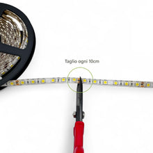 Carica l'immagine nel visualizzatore di Gallery, TOT ELECTRIC KIT Striscia LED 24V con Trasformatore Strip da Esterno 5M 300 led IP65 Tagliabile ogni 10 cm Ipermeabile L