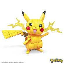 Carica l'immagine nel visualizzatore di Gallery, Mega Pokémon - Pikachu, Personaggio da Costruire con 211 mattoncini, Alto 10+ cm e con Dettagli Elettro sulle guance, da Collezionare ed esporre, Giocattolo per Bambini, 7+ Anni, GMD31
