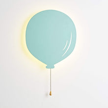Carica l'immagine nel visualizzatore di Gallery, Lights4fun Applique a Palloncino Verde con 13 LED Bianchi Caldi a Pile Luce Notturna per Camerette dei Bambini Arredo In