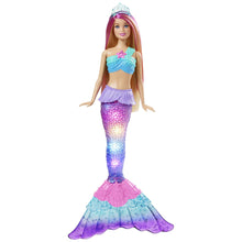 Carica l'immagine nel visualizzatore di Gallery, Barbie Dreamtopia Sirena Luci Scintillanti Bambola (30,4 cm, bionda) con luci che si attivano a contatto con l’acqua e capelli con ciocche rosa, regalo per bambini dai 3 ai 7 anni, HDJ36